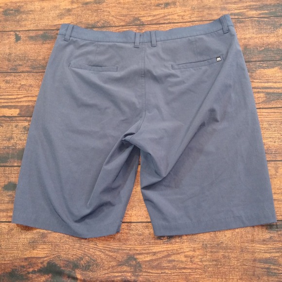 Travis Mathew Bermuda Performance Stretch Golf Shorts Men's 38 Blue - Picture 2 of 9